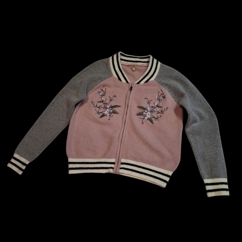True Craft Embroidered Varsity Sweater Gray Pink Striped Trim  Women Size Large - Picture 11 of 15